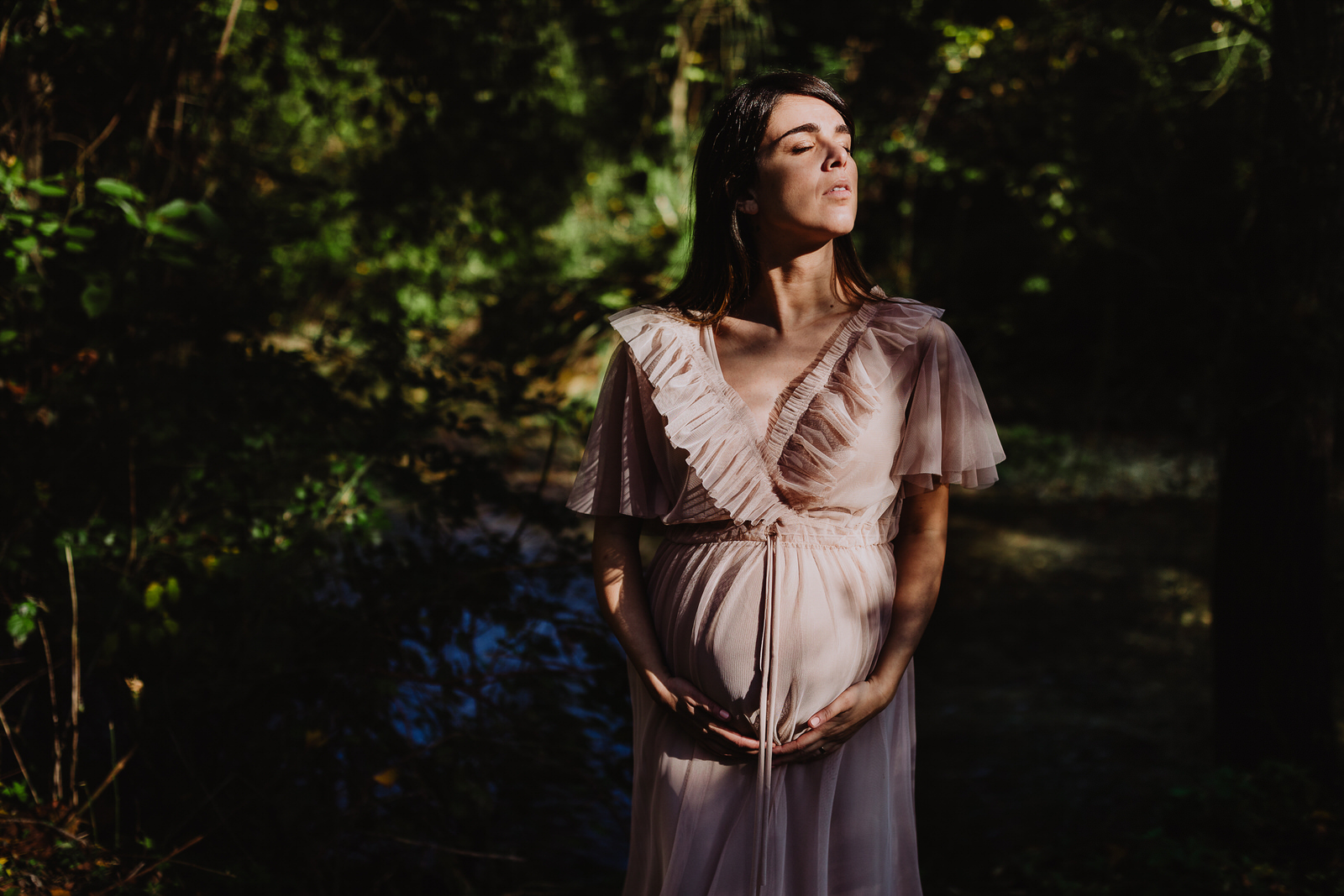 Fotografo di gravidanza nelle Marche